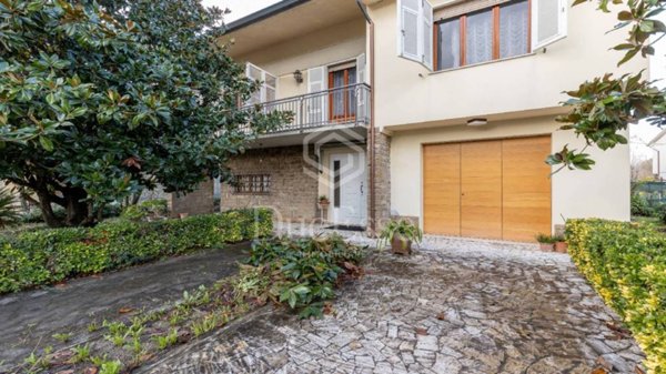 casa indipendente in vendita a Fucecchio in zona San Pierino