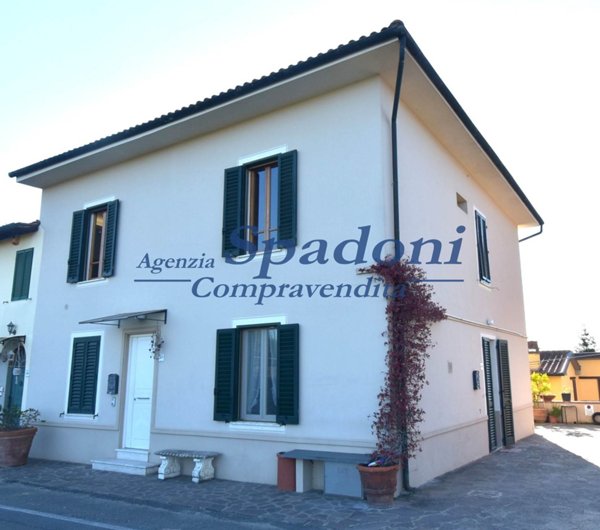 casa indipendente in vendita a Fucecchio in zona Massarella