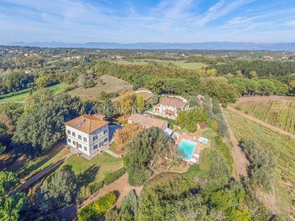 villa in vendita a Fucecchio