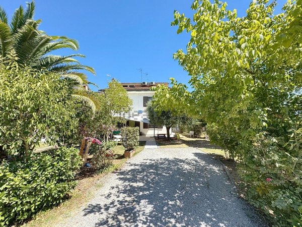 casa indipendente in vendita a Fucecchio in zona Querce