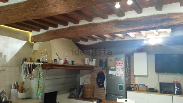 esavano in vendita a Fucecchio in zona Galleno