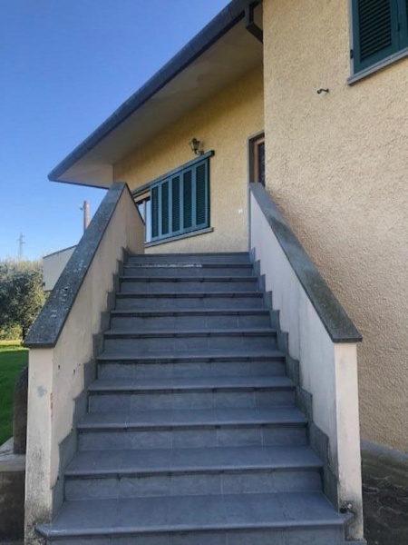 casa indipendente in vendita a Fucecchio in zona Galleno