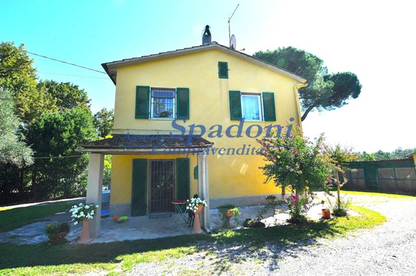 casa indipendente in vendita a Fucecchio in zona Querce