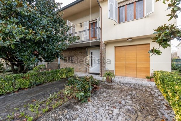 casa indipendente in vendita a Fucecchio in zona San Pierino