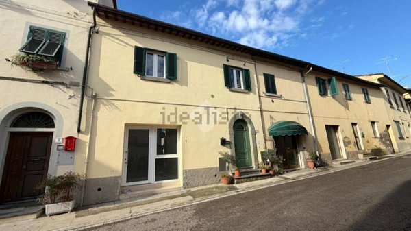 appartamento in vendita a Fucecchio in zona Ponte a Cappiano