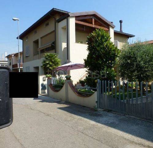 casa indipendente in vendita a Fucecchio