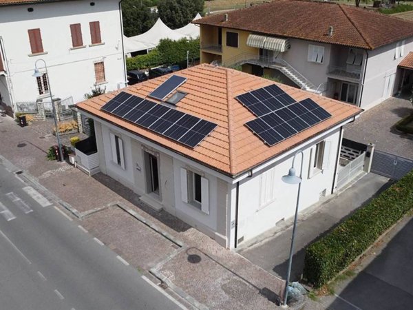 casa indipendente in vendita a Fucecchio in zona Ponte a Cappiano