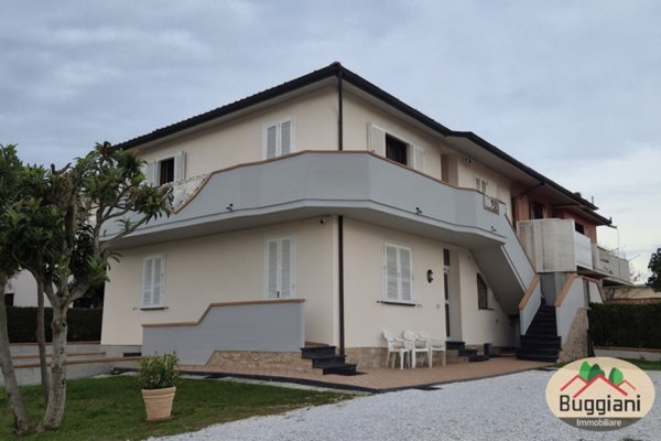 casa indipendente in vendita a Fucecchio