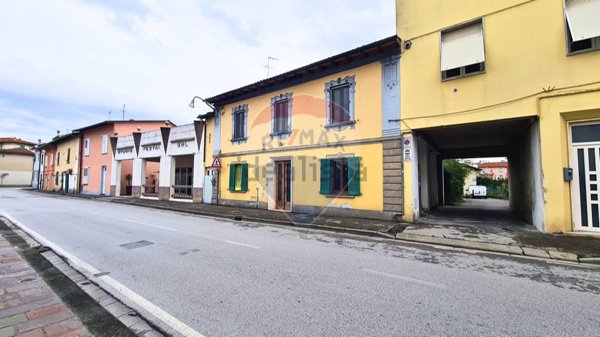 casa indipendente in vendita a Fucecchio