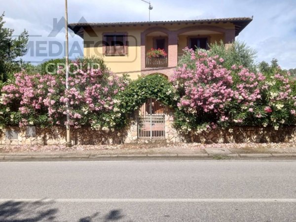 casa indipendente in vendita a Fucecchio