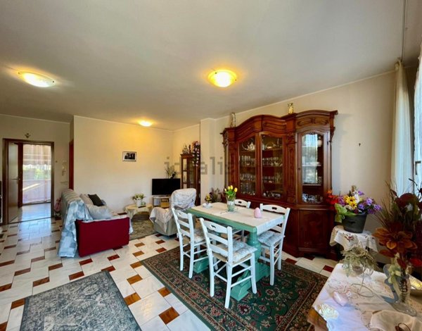 casa indipendente in vendita a Fucecchio in zona Ponte a Cappiano