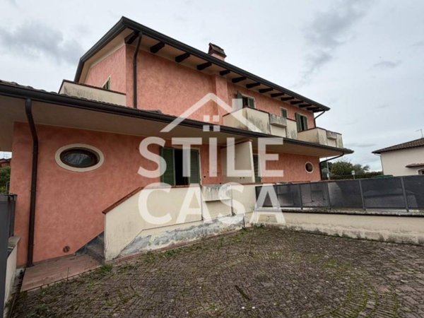 casa indipendente in vendita a Fucecchio