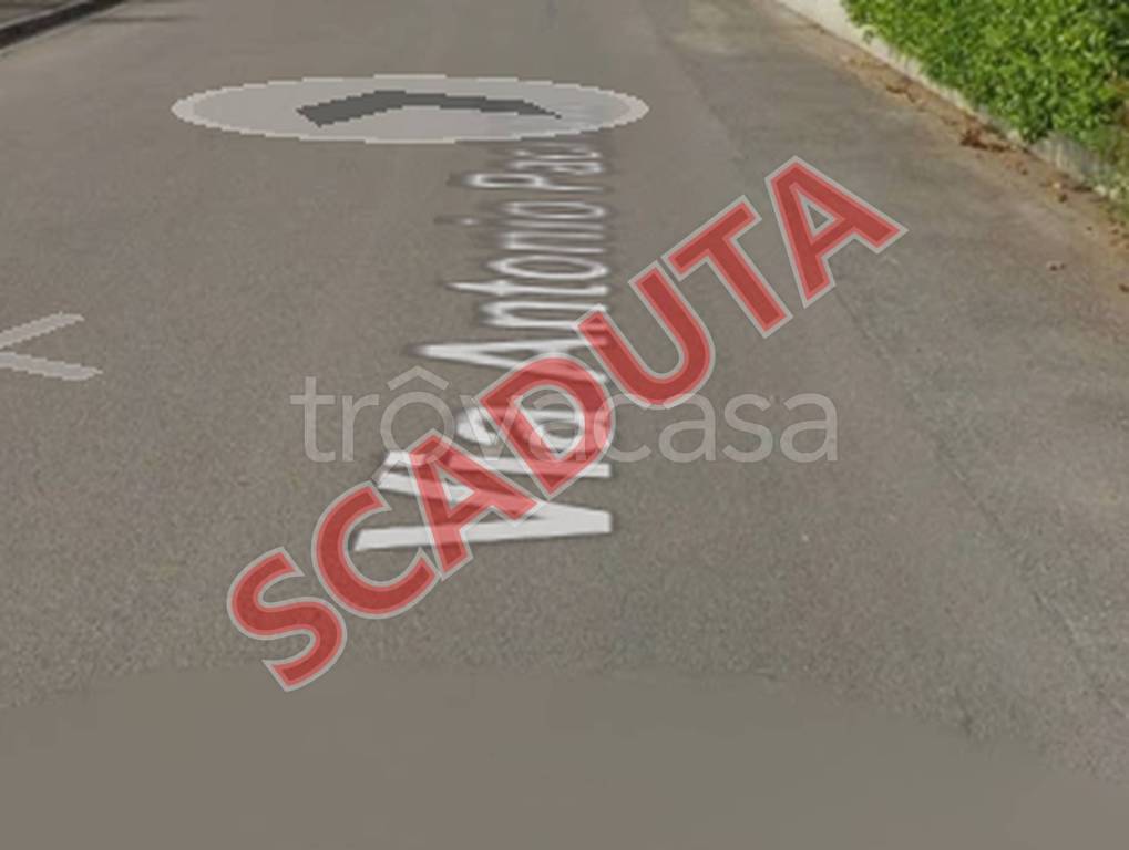 negozio in vendita a Fucecchio in zona Le Botteghe