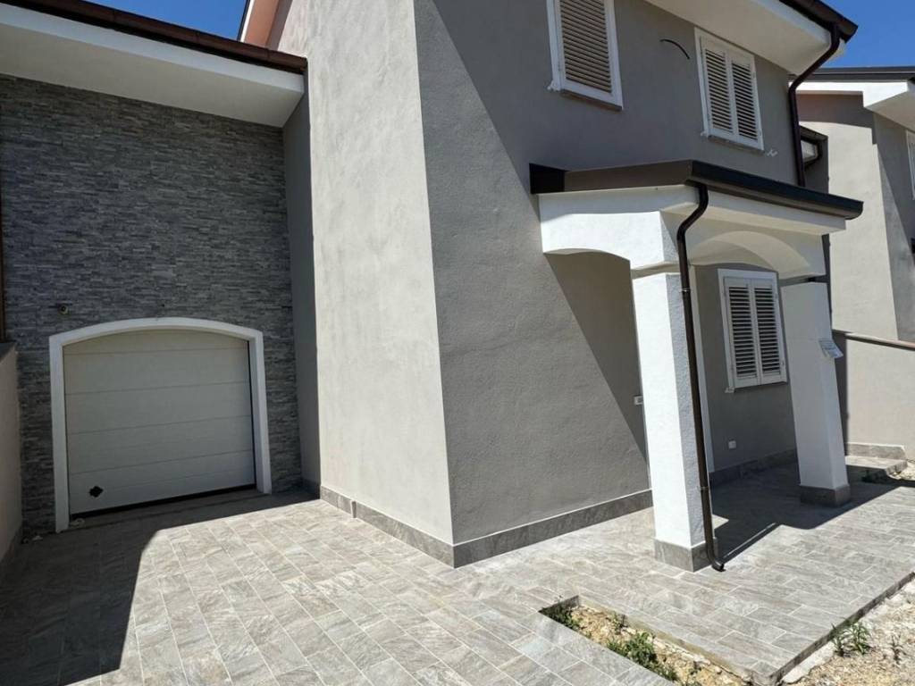 casa indipendente in vendita a Fucecchio