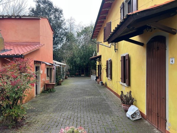 casa indipendente in vendita a Fucecchio