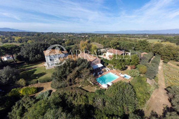 villa in vendita a Fucecchio