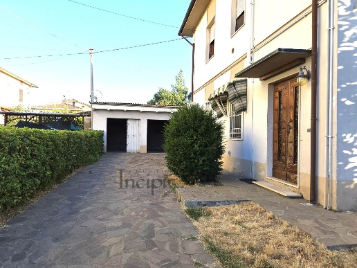 casa indipendente in vendita a Fucecchio