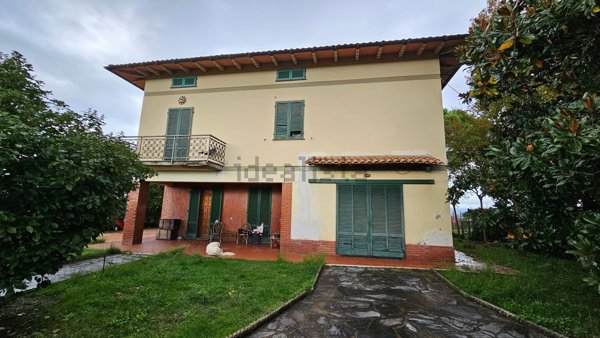 casa indipendente in vendita a Fucecchio in zona Massarella