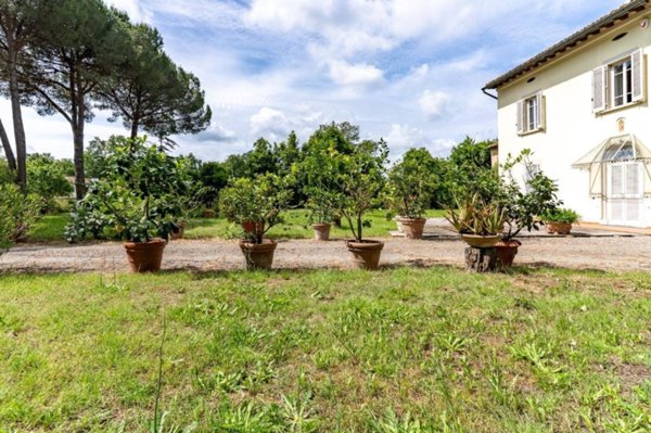 casa indipendente in vendita a Fucecchio in zona Pinete