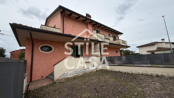 casa indipendente in vendita a Fucecchio