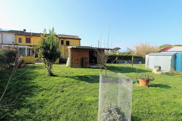 casa indipendente in vendita a Fucecchio in zona Querce