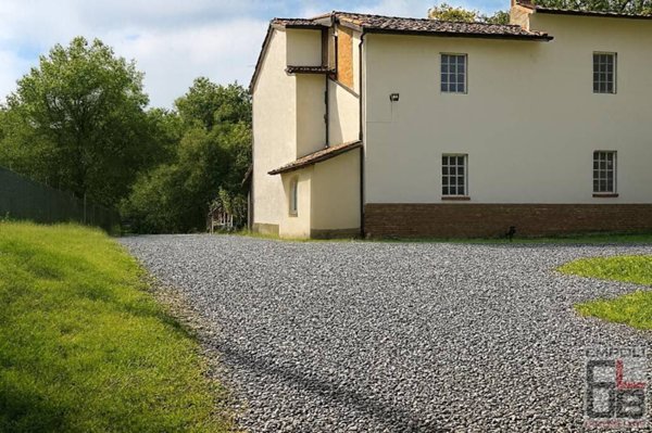casa indipendente in vendita a Fucecchio in zona Galleno
