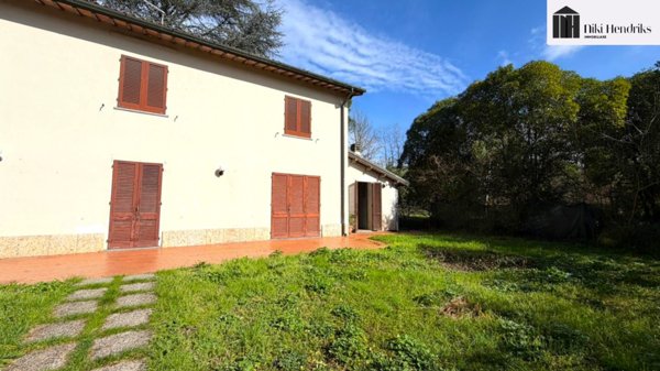 casa indipendente in vendita a Fucecchio in zona Querce