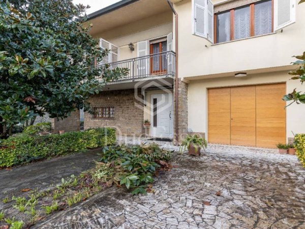 casa indipendente in vendita a Fucecchio in zona San Pierino