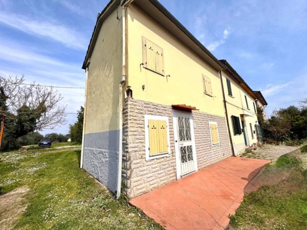 casa indipendente in vendita a Fucecchio in zona Querce