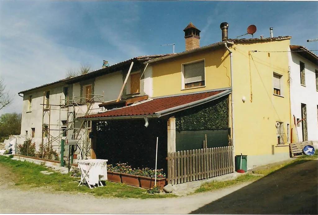 casa indipendente in vendita a Fucecchio in zona Querce