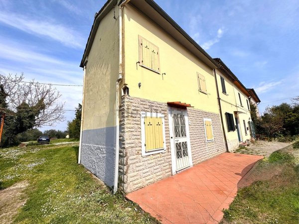 casa indipendente in vendita a Fucecchio in zona Querce