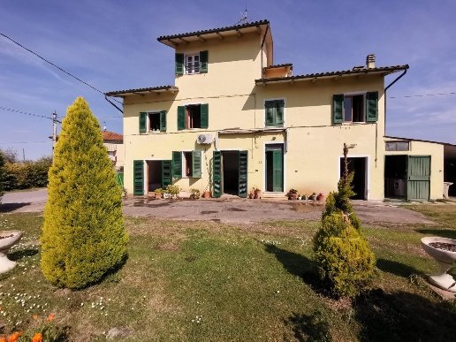 casa indipendente in vendita a Fucecchio in zona San Pierino