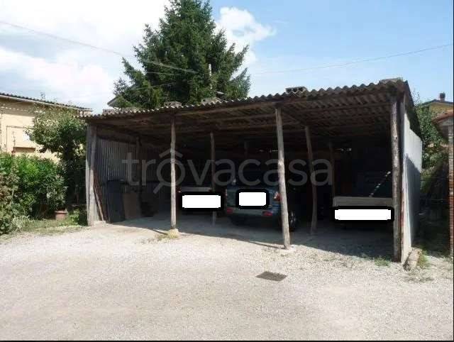 locale di sgombero in vendita a Fucecchio