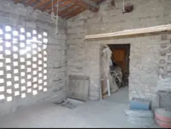 locale di sgombero in vendita a Fucecchio