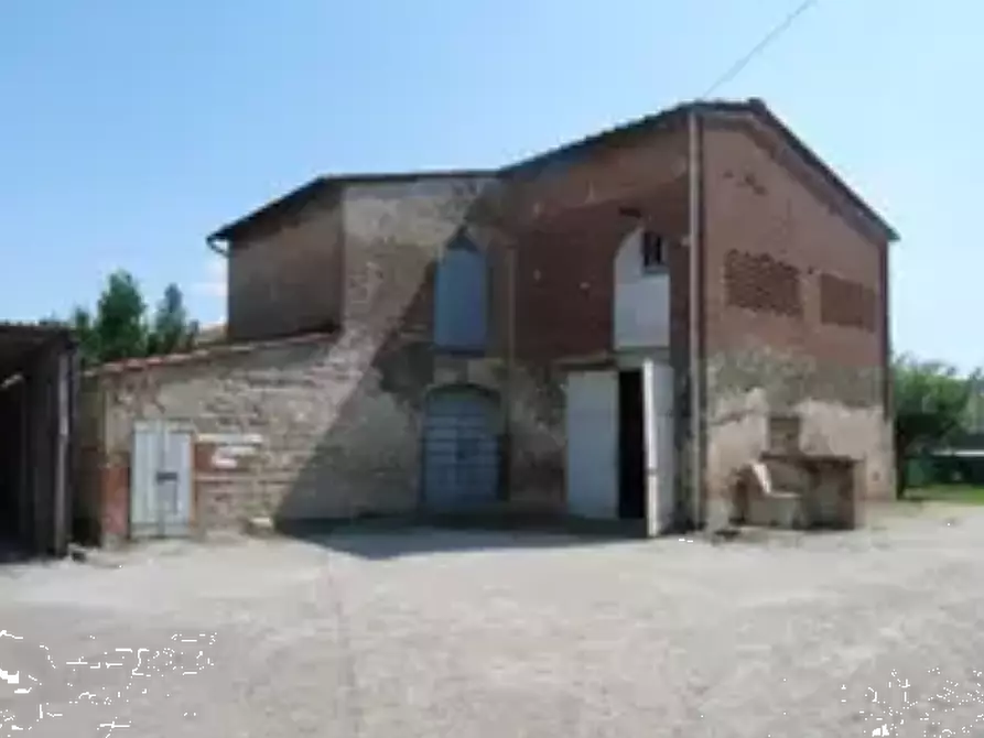 locale di sgombero in vendita a Fucecchio