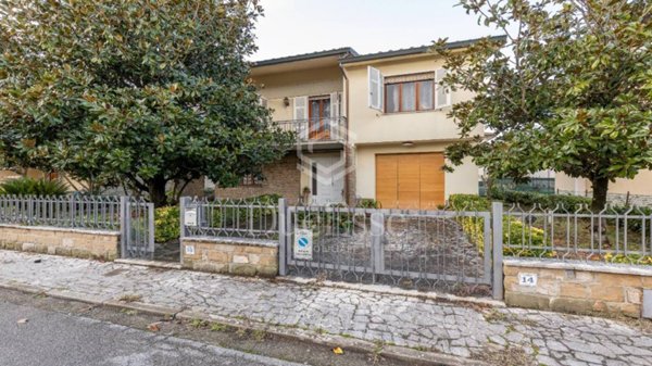casa indipendente in vendita a Fucecchio in zona San Pierino
