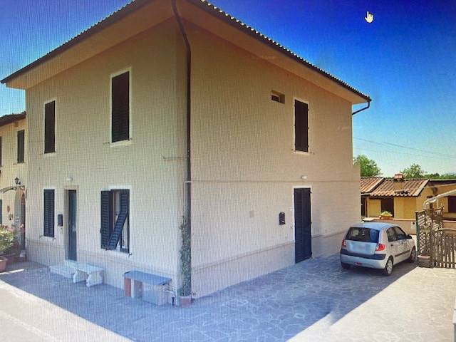 casa indipendente in vendita a Fucecchio in zona Massarella