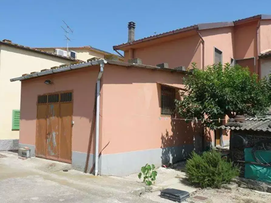 locale di sgombero in vendita a Fucecchio