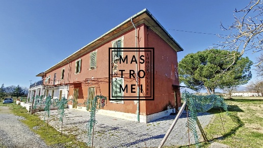 casale in vendita a Fucecchio