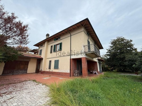 casa indipendente in vendita a Fucecchio