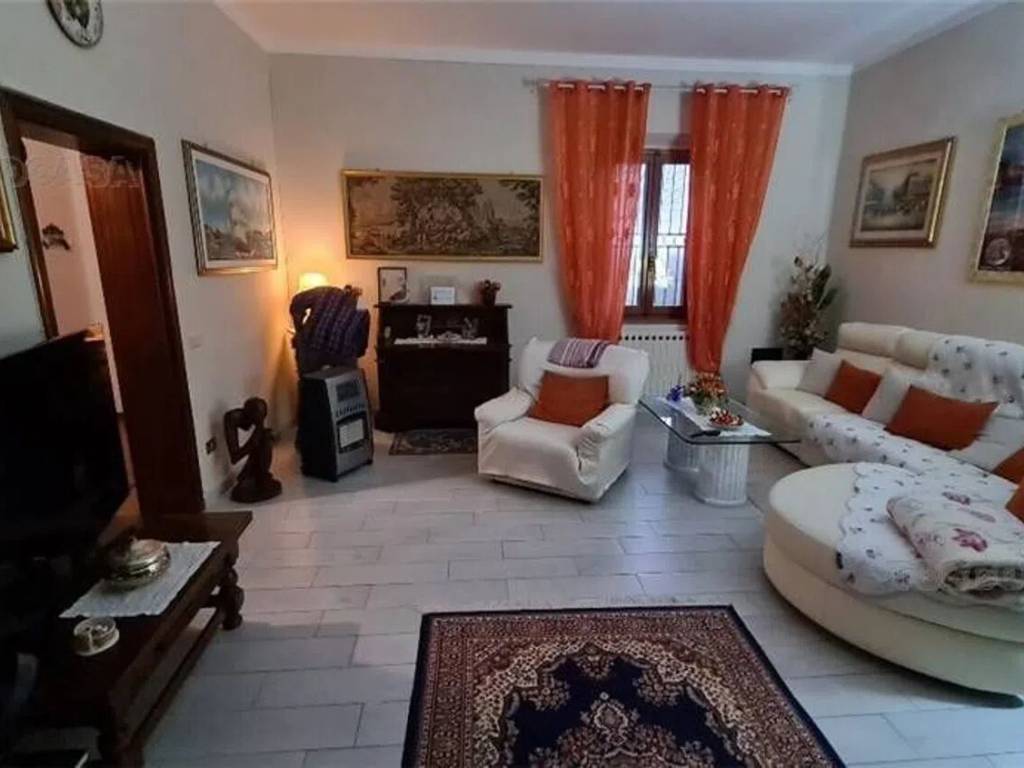casa indipendente in vendita a Fucecchio