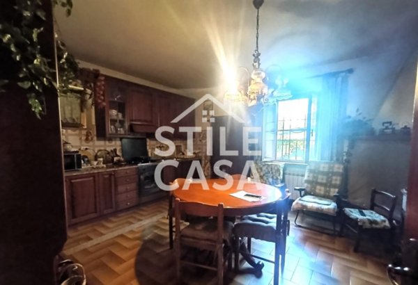 casa indipendente in vendita a Fucecchio in zona Querce