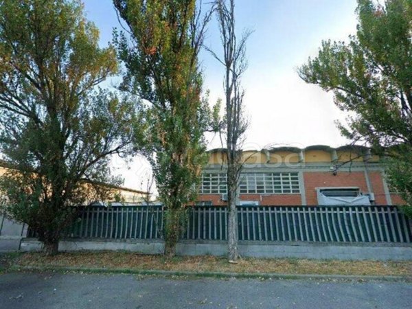 locale commerciale in vendita a Fucecchio in zona Ponte a Cappiano
