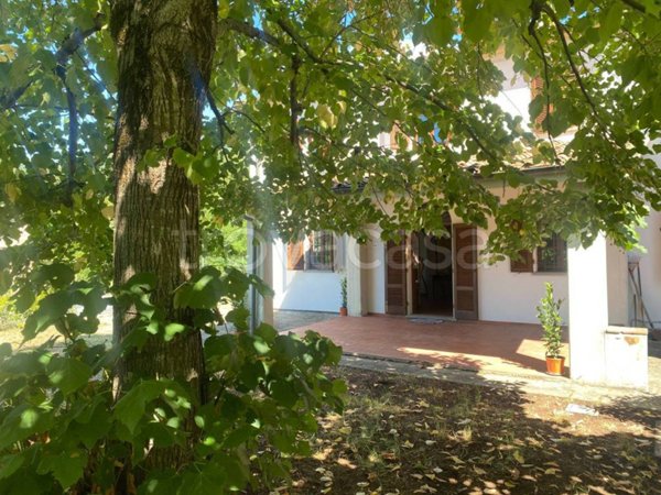 casa indipendente in vendita a Fucecchio in zona Galleno