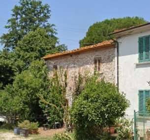 casa indipendente in vendita a Fucecchio in zona Galleno