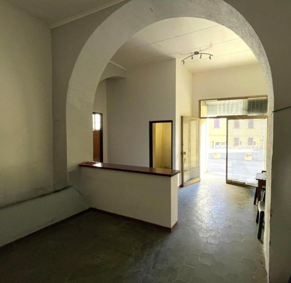 locale commerciale in vendita a Fucecchio