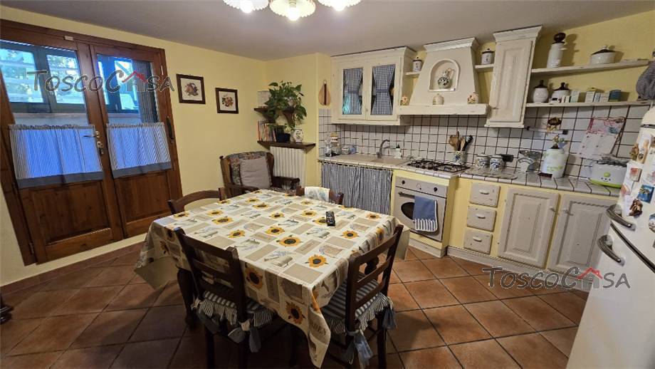 casa indipendente in vendita a Fucecchio in zona Ponte a Cappiano
