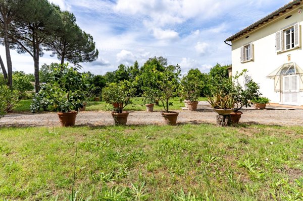 casa indipendente in vendita a Fucecchio in zona Pinete
