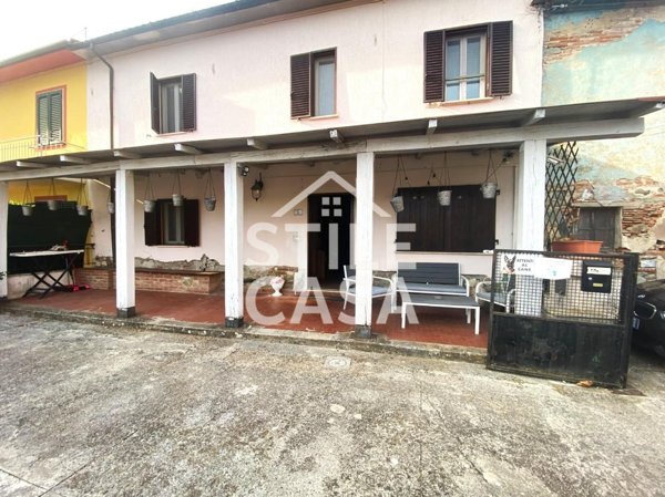 casa indipendente in vendita a Fucecchio in zona Galleno