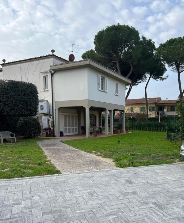 casa indipendente in vendita a Fucecchio